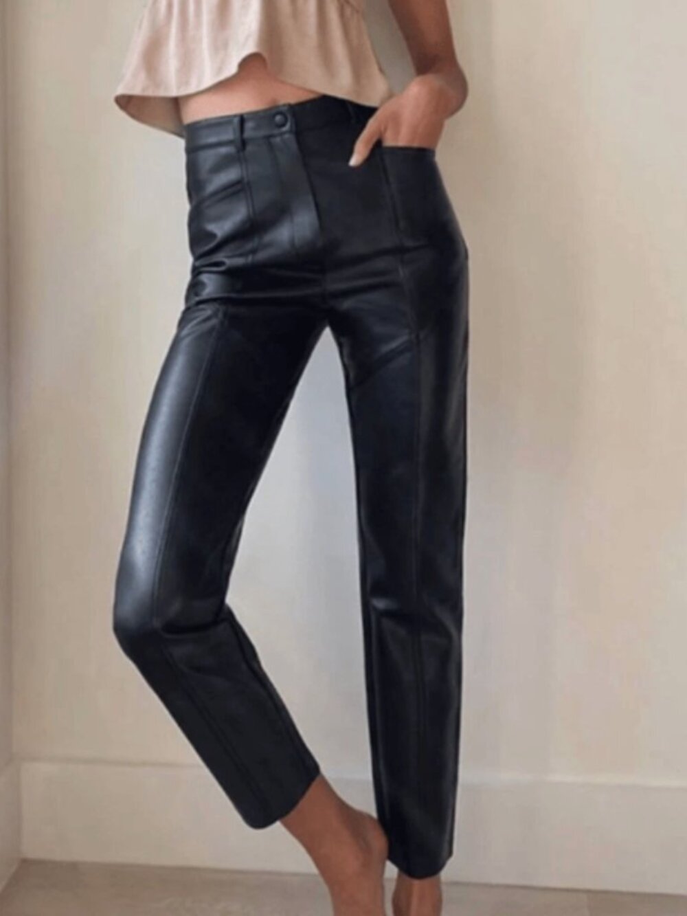 Aritzia Wilfred Rebel Pant Vegan Leather High Rise Straight Leg Trouser Size 6